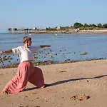 Les Du Chemins 3* 라로셸