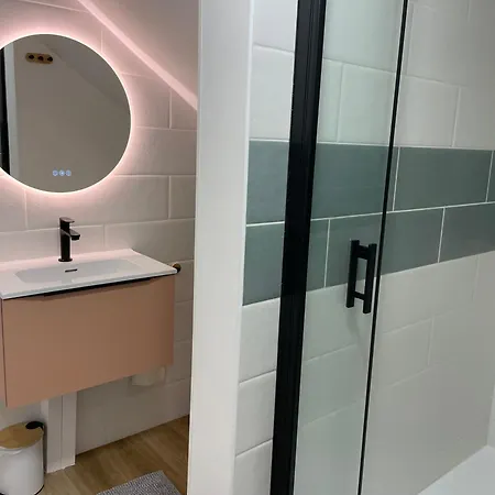 Les Du Chemins Apart Otel