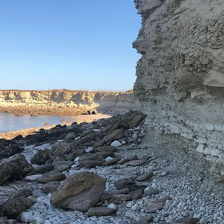 Les Du Chemins 3* لا روشيل